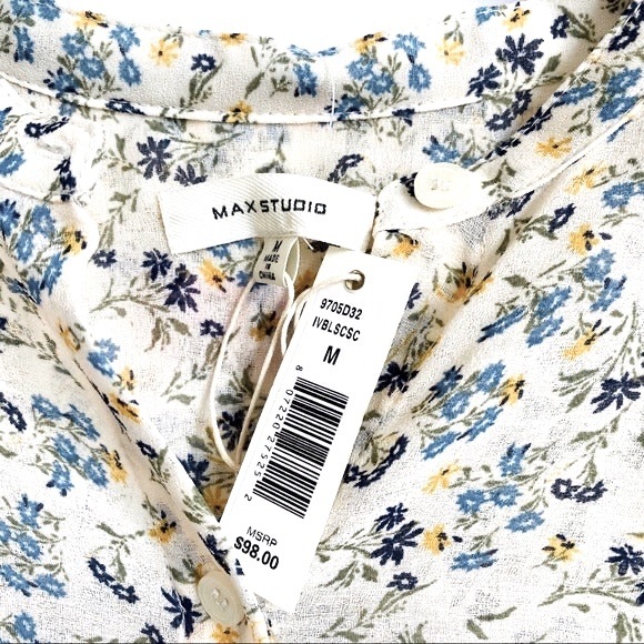 Max Studio Print Ruffle Back Chiffon Blouse - Picture 2 of 3